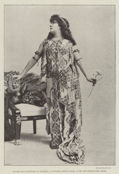 Madam Sarah Bernhardt, Yeni İngiliz Opera Binası