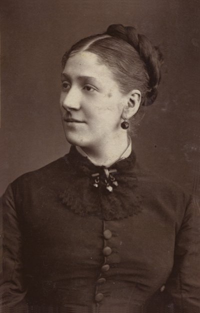 Madge Robertson, Bayan Kendal by English Photographer