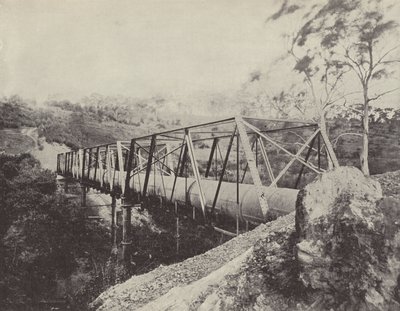 Greensborough, Plenty Nehri üzerinde Melbourne Su Temini Boruları by English Photographer