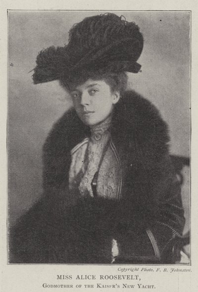 Bayan Alice Roosevelt, Kayzerlerin Yeni Yatının Vaftiz Annesi by English Photographer