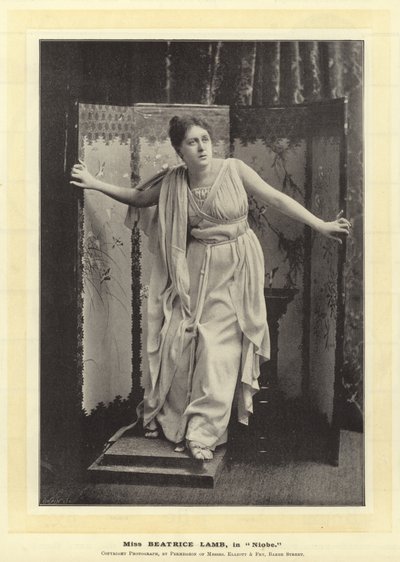 Bayan Beatrice Lamb, Niobe