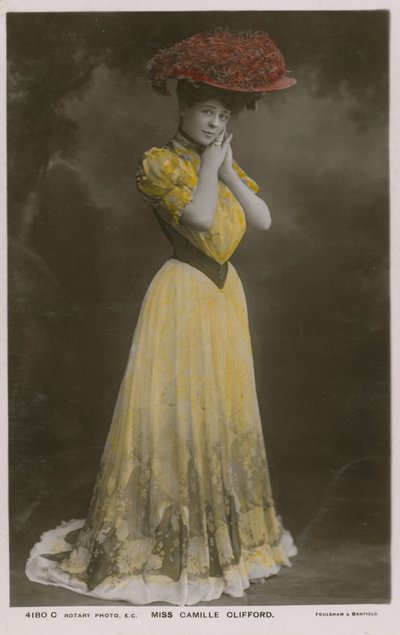 Bayan Camille Clifford by English Photographer