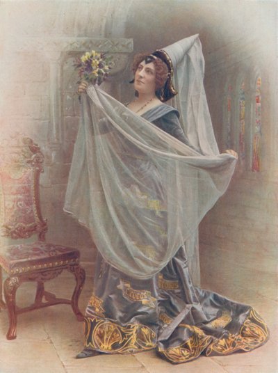 Bayan Esme Beringer by English Photographer