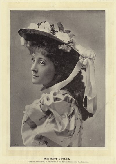 Bayan Kate Cutler by English Photographer