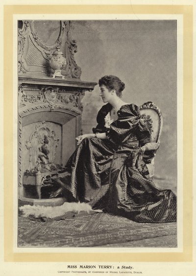 Bayan Marion Terry: Bir Çalışma by English Photographer