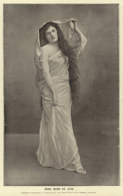 Bayan Mimi Aziz Cyr by English Photographer