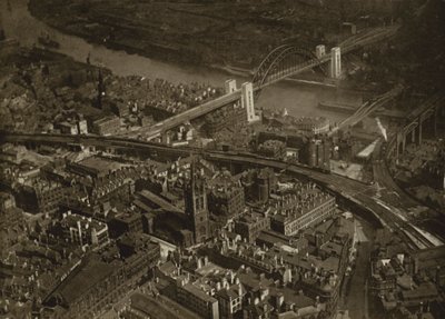 Newcastle Upon Tyne: Newcastle Upon Tyne ve Tyne Köprüsü (b/w fotoğraf) by English Photographer