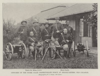 Nijer Sahili Koruma Gücü Memurları, Eski Calabar Karargahında by English Photographer