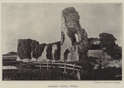 Pevensey Kalesi, Sussex by English Photographer