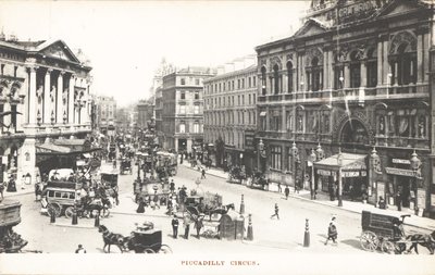 Piccadilly Sirki by English Photographer