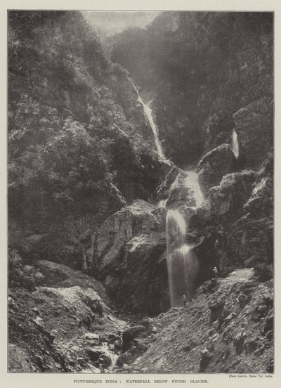 Pitoresk Hindistan, Pindri Buzulu'nun altındaki Şelale by English Photographer