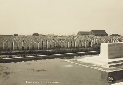 Poelcapelle İngiliz Mezarlığı by English Photographer