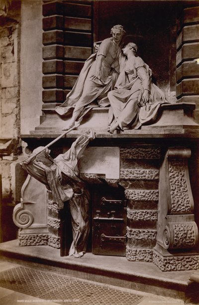Lady Elizabeth Nightingale anıtının resmini içeren kartpostal by English Photographer