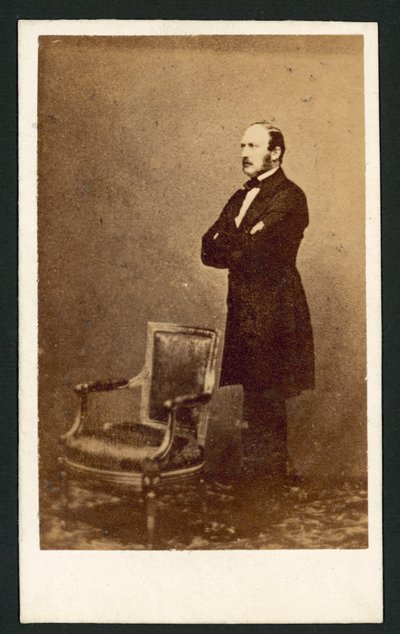 Prens Albert, bir sandalyenin arkasında duruyor (s/b fotoğraf) by English Photographer