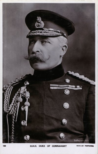 Prens Arthur, Connaught Dükü, Kraliçe Victoria ve Prens Albert
