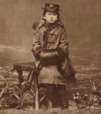 Prenses May, geleceğin Kraliçesi Mary, altı yaşındayken (siyah-beyaz fotoğraf) by English Photographer