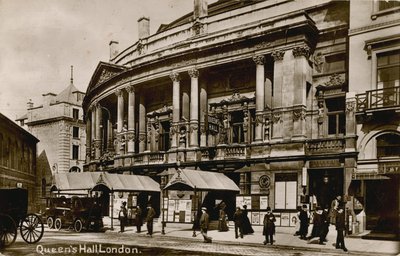 Queens Hall, Langham Place, Londra Mayıs 1902 by English Photographer