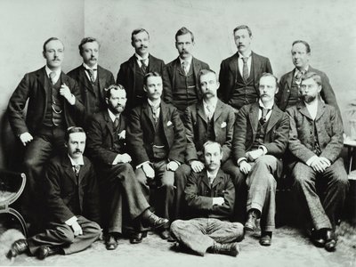 Rosendale Yol Okulu: öğretmenler grubu, 1897 by English Photographer