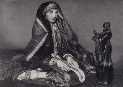 Rosita Forbes (s/b fotoğraf) by English Photographer