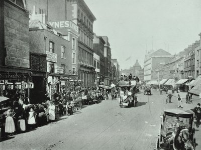 Shoreditch High Street: kuzeye bakış, 1896 by English Photographer