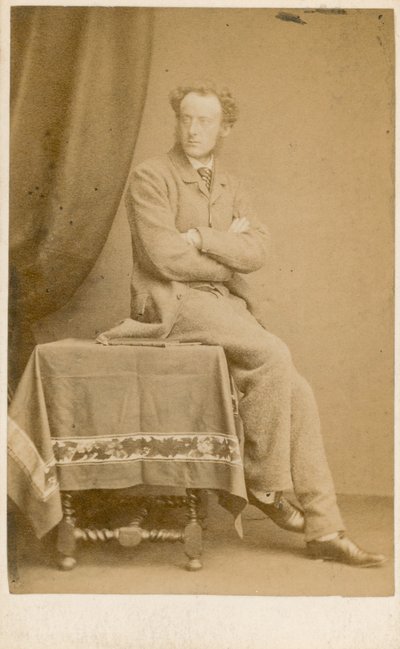 Sir John Everett Millais, sanatçı by English Photographer