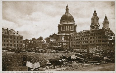 St Pauls Katedrali, Londra, Paternoster Row