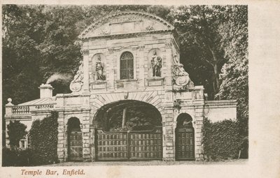 Tapınak Barı, Enfield by English Photographer