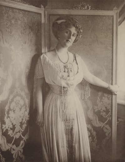 Barones von Eckardstein (siyah-beyaz fotoğraf) by English Photographer