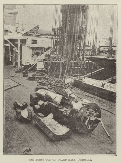 Gemideki Patlama Silahı HMS Cordelia by English Photographer