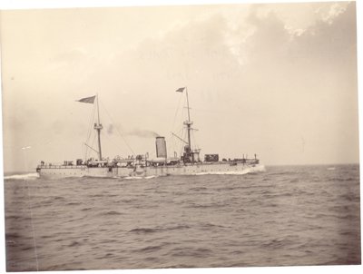 Denizde "Chih Yuan", 1886 dolayları by English Photographer