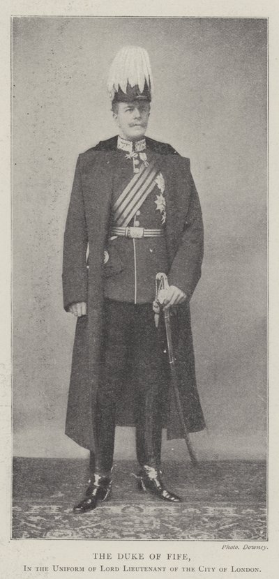 Fife Dükü, Londra Şehri Lord Teğmen Üniforması içinde by English Photographer