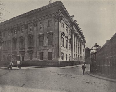 Kuyumcu Salonu (b/w fotoğraf) by English Photographer