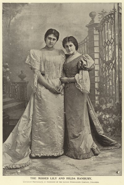 Misses Lily ve Hilda Hanbury by English Photographer