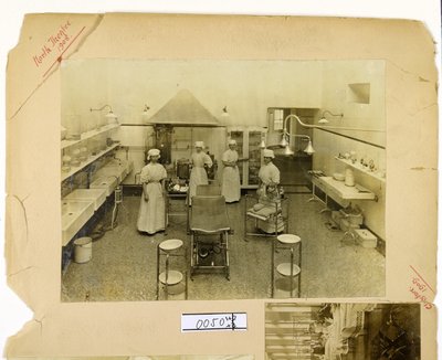 Kuzey Tiyatrosu, St. Thomas Hastanesi, 1908 (sepya fotoğrafı) by English Photographer