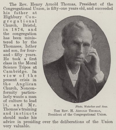 Rahip H Arnold Thomas, Cemaat Birliği Başkanı by English Photographer
