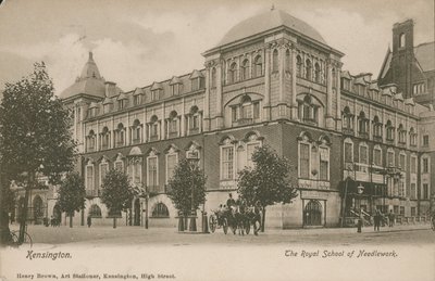 Kraliyet İğne İşi Okulu, Kensington, Londra by English Photographer