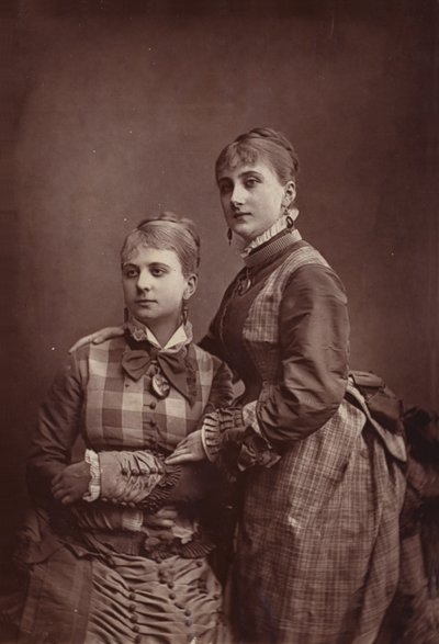 Kızkardeşler Bransconibe by English Photographer