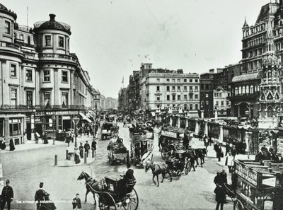 Strand ve Charing Cross, 1897 by English Photographer