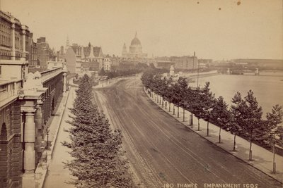 Thames Dolgusu, Londra by English Photographer