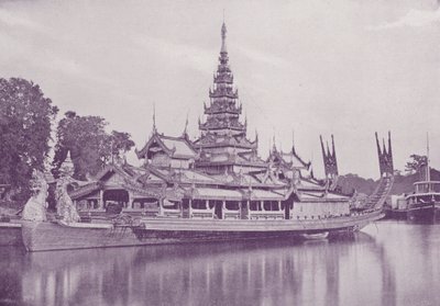 Merhum Burma Kralı Yaldızlı Mavna by English Photographer