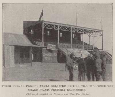 Eski Hapishaneleri, Grand Stand, Pretoria Hipodromu dışında yeni serbest bırakılan İngiliz Birlikleri by English Photographer