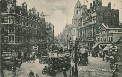 Tottenham Court Road, Londra by English Photographer