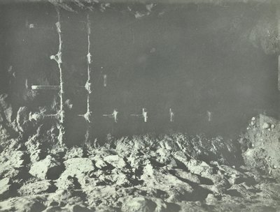 Londra Kulesi, Tower Hill: yeraltı geçitleri, 1899 by English Photographer