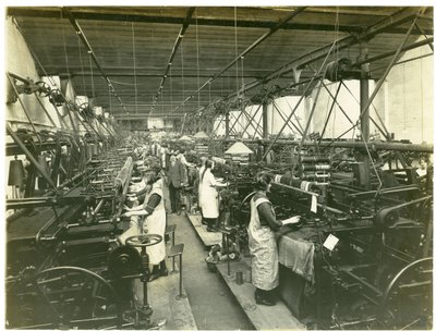 Türkiye dokumacılığı, Hughes fabrikası No. 2, 1923 by English Photographer