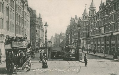 Yeraltı tramvayı, Southampton Row, Londra by English Photographer
