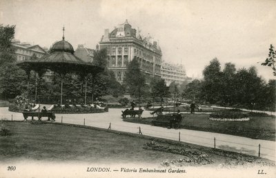 Victoria Embankment Bahçeleri, Londra by English Photographer