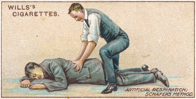 Yapay Solunum, Schafers Metodu, No.25, Willss Cigarettes kartlarının İlkyardım serisinden, 1913 by English School