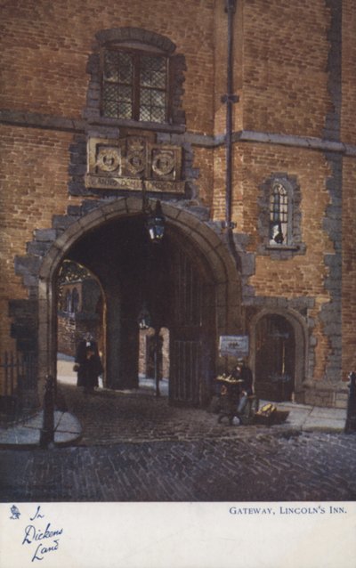 Ağ Geçidi, Lincolns Inn by English School