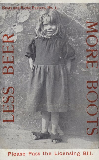 Daha az bira, daha çok bot (siyah-beyaz fotoğraf) by English School