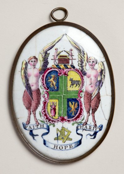 Masonlar rozetini (emaye) gösteren oval plak by English School
